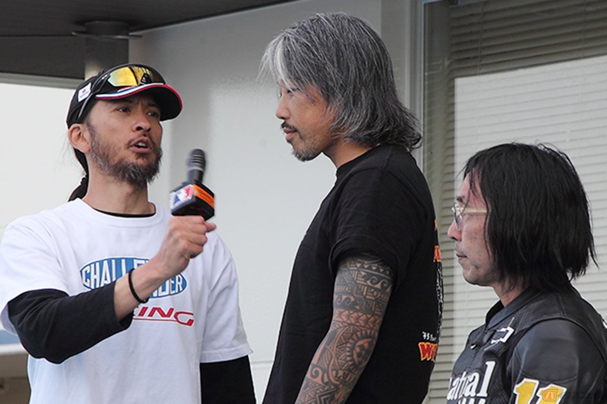 長瀬智也選手は表書式でもインタビューワーとしてレースの盛り上げに貢献。自分の好きな世界を積極的に盛り上げんとする姿には頭が下がります
