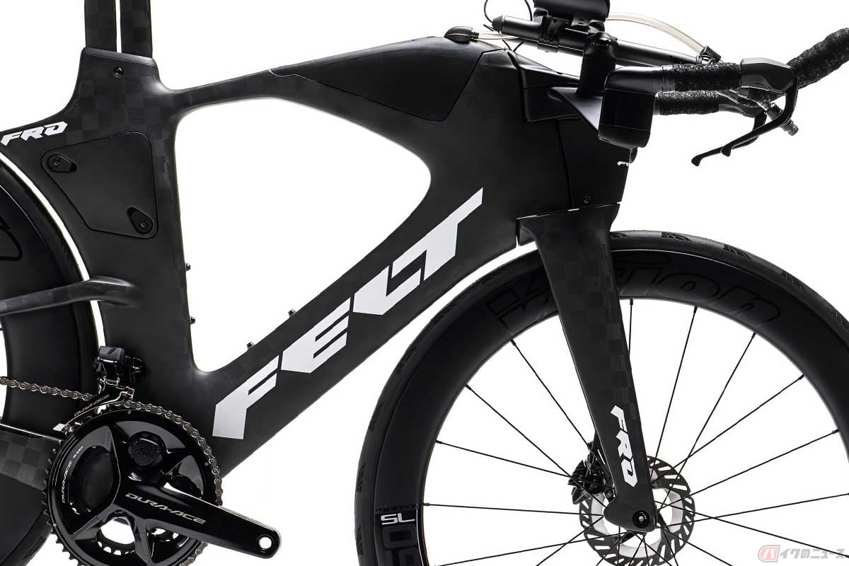 FELT「IA2.0 FRD デュラエース Di2 PWR」価格(消費税10%込み)220万円(シマノ・デュラエースDi2完成車)カラー:FRDカーボン