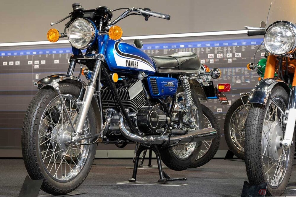 空冷2ストロードスポーツの決定版!? ヤマハ「RD250」が採用した独自の