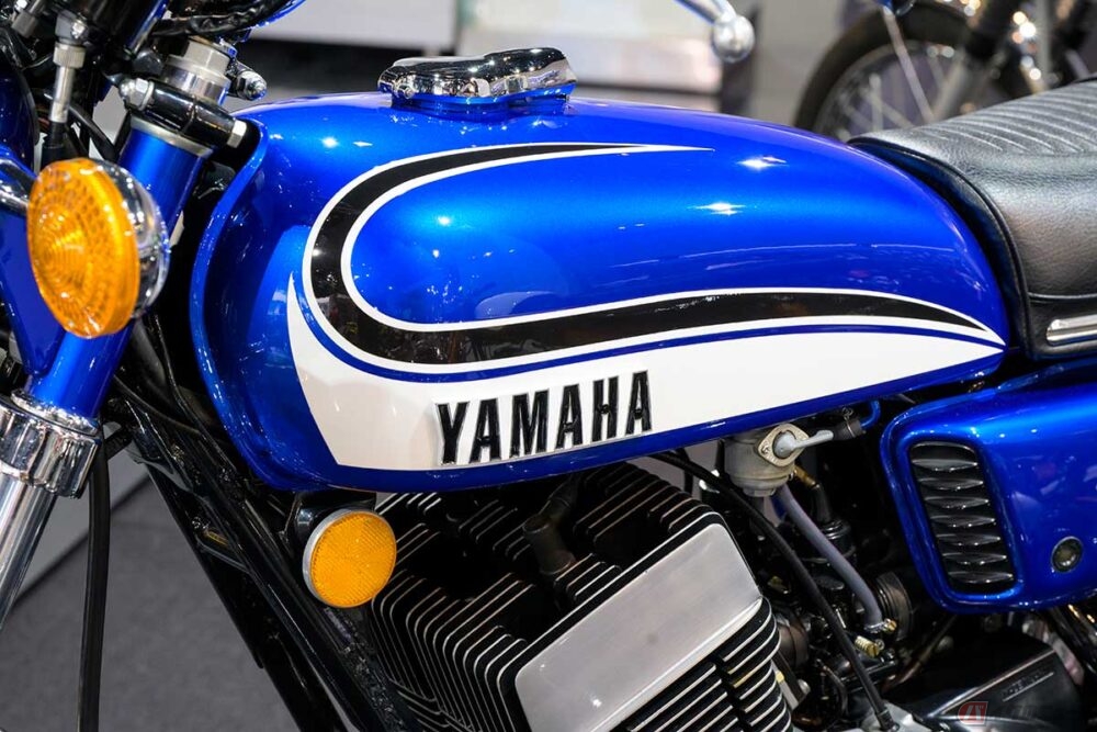 空冷2ストロードスポーツの決定版!? ヤマハ「RD250」が採用した独自の