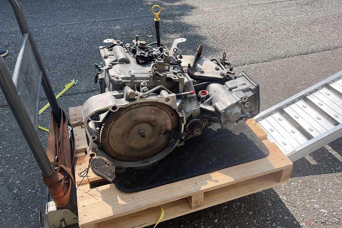 バイク仲間でサンバー仲間が所有するスーパーチャージャーワゴンをお借りして、高速道路での試運転を行った結果「エンジン回転数」が大きく違うことを確認できました。その結果から、スーパーチャージャーワゴン用の3ATミッションへの載せ替えを決意しました