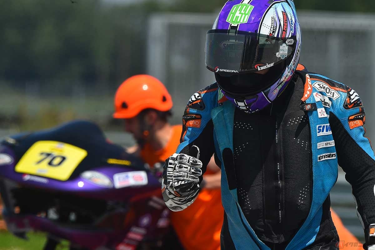 バガーバイクで初転倒を喫した石塚健選手。幸い怪我はなく予選に挑む