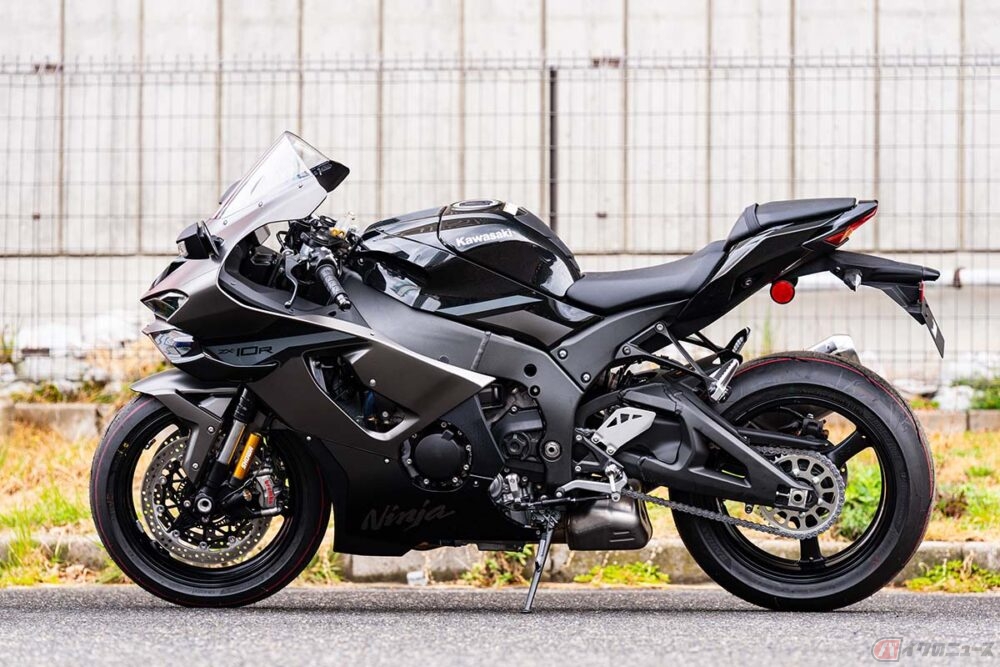 真のチャンピオンに相応しいマシン」!! カワサキ新型「Ninja ZX-10R