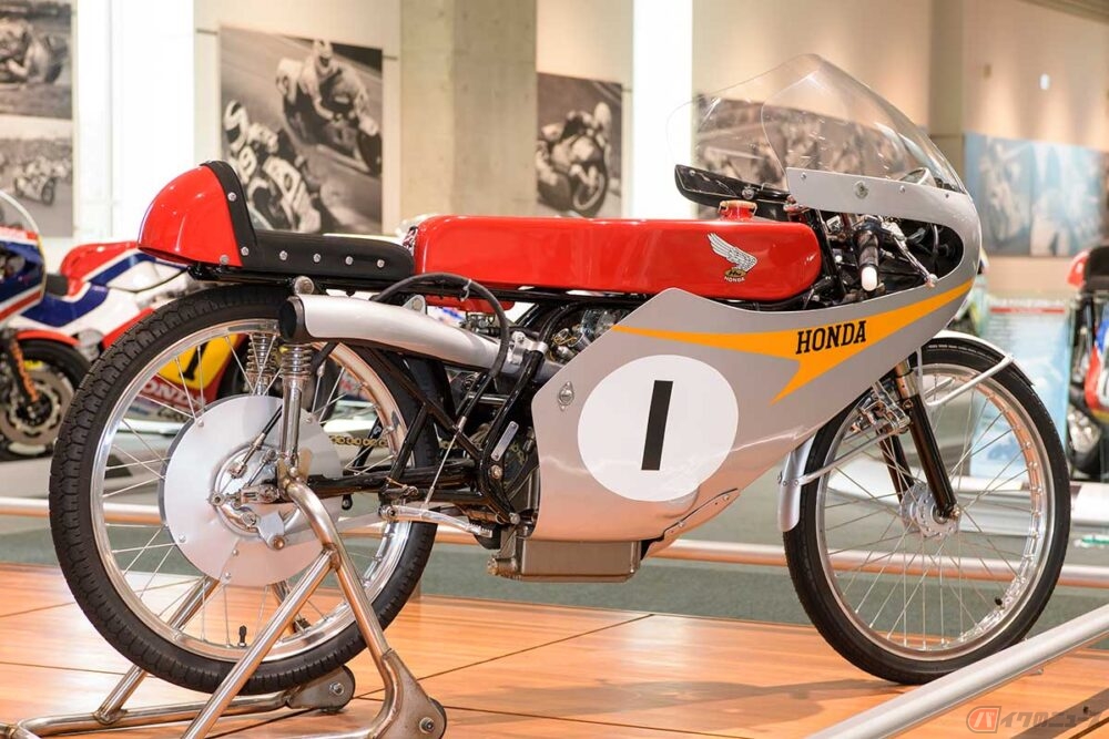 50ccの2気筒エンジンで21,500rpm!? ホンダ「RC116」（1966年）のDOHC