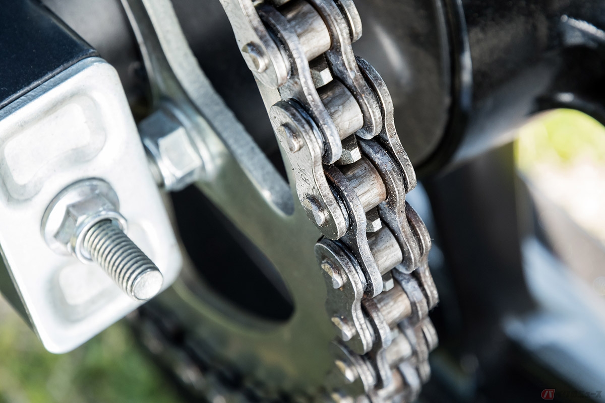 多くのバイクが採用するシールチェーン