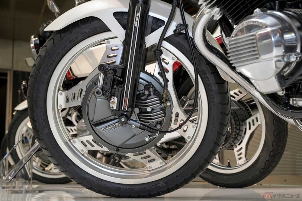フェアリング標準装備は国内初!? ホンダ「CBX400Fインテグラ」 じつは