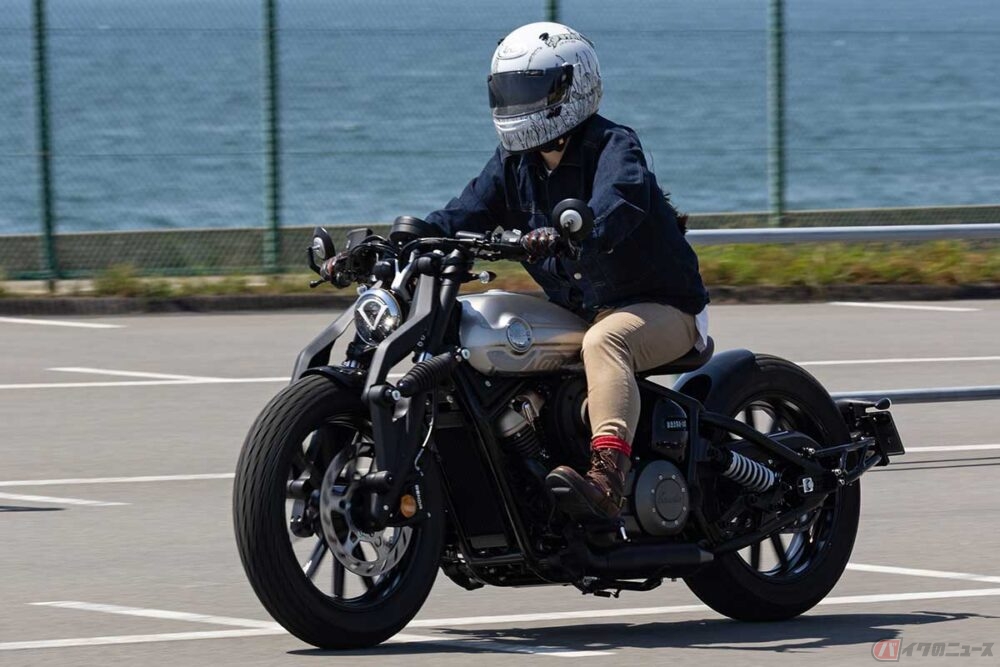 とにかく見た目が抜群にカッコいい！ BENDA「ナポレオン・ボブ250