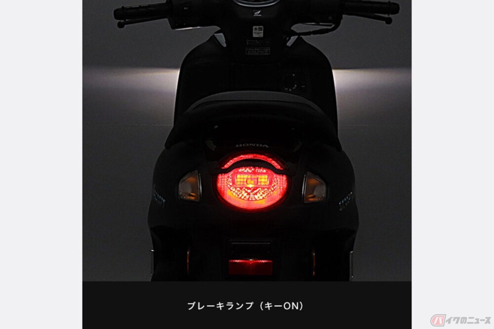 アイコニックな顔つきで燃費は58.8km/L!! シルバーバックがホンダの アイコニックな顔つきで燃費は58.8km/L!! シルバーバックがホンダの