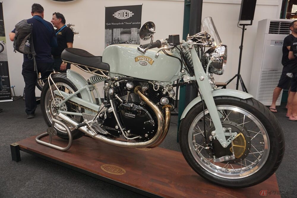 日本人ビルダーの「エンジン2機掛け」カスタムバイクに注目集まる