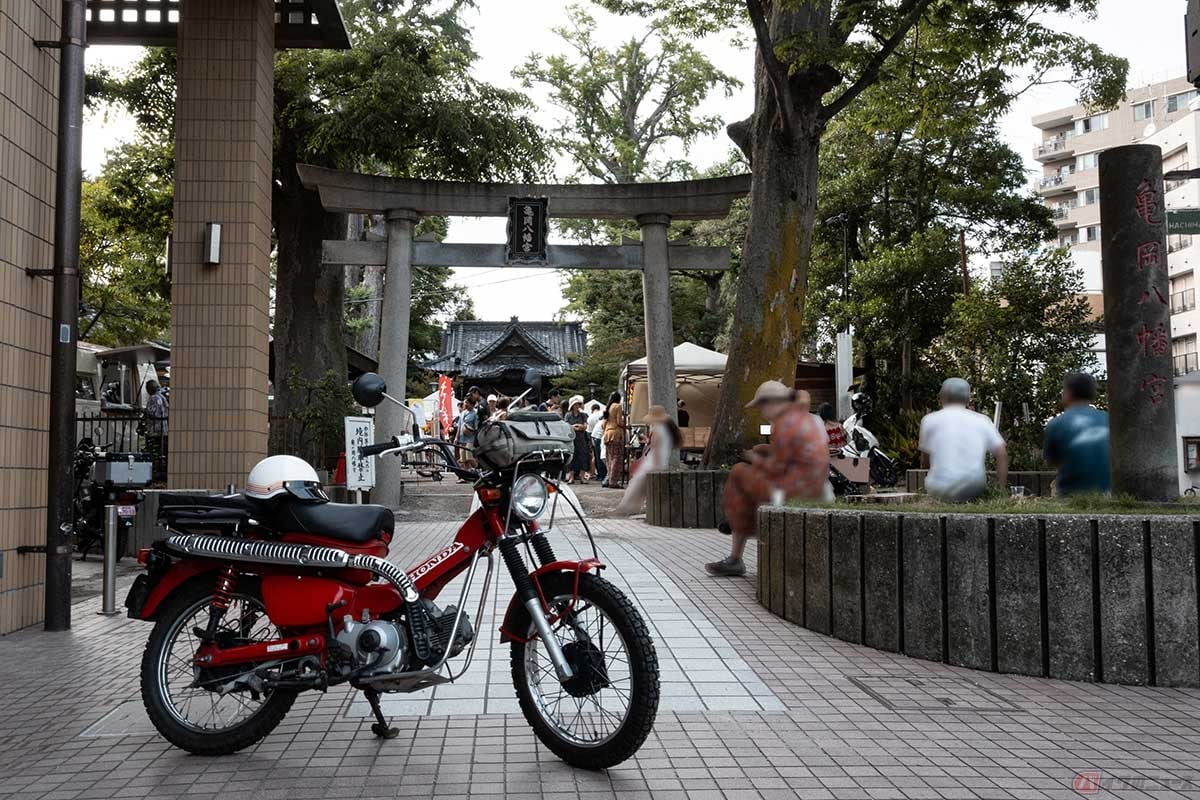 最短2時間のルートを4時間かけてゴール。「亀岡八幡宮」に到着
