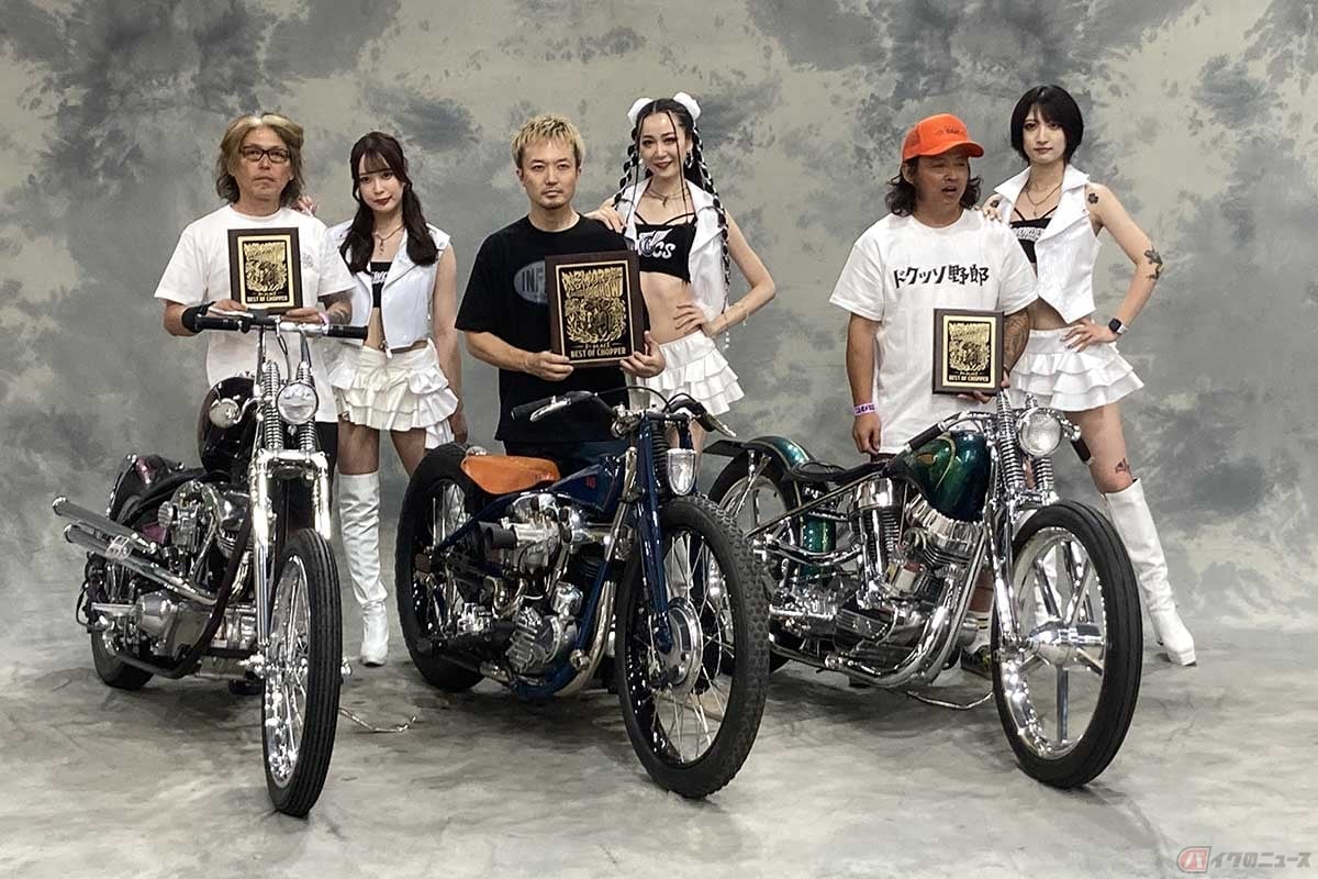 毎年、厳格なジャッジペーパーによって参加ビルダー同士が互いを審査し合う「ビルダーズチョイス」によってアワードを決定するNOCSですが、今年は中央のインフィニティモーターサイクルの土野氏がベストを獲得